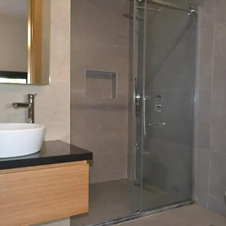 Ayayorgi Sueper Havuzlu Yeni Βίλα Çeşme