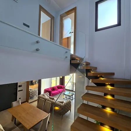 Ayayorgi Sueper Havuzlu Yeni