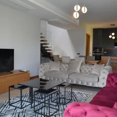 Villa Ayayorgi Sueper Havuzlu Yeni *