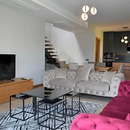 Ayayorgi Sueper Havuzlu Yeni Villa *