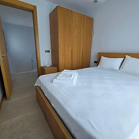 Ayayorgi Sueper Havuzlu Yeni Villa