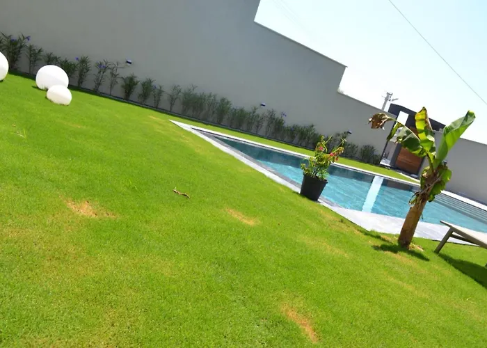 Villa Ayayorgi Sueper Havuzlu Yeni Cesme