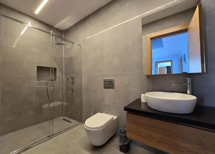 Ayayorgi Sueper Havuzlu Yeni Cesme