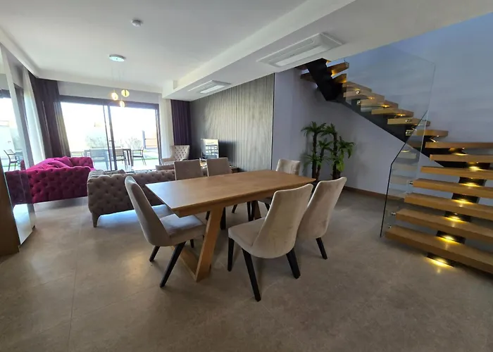 Ayayorgi Sueper Havuzlu Yeni * Cesme