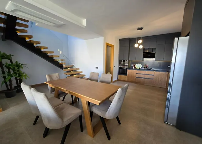 Villa Ayayorgi Sueper Havuzlu Yeni Cesme